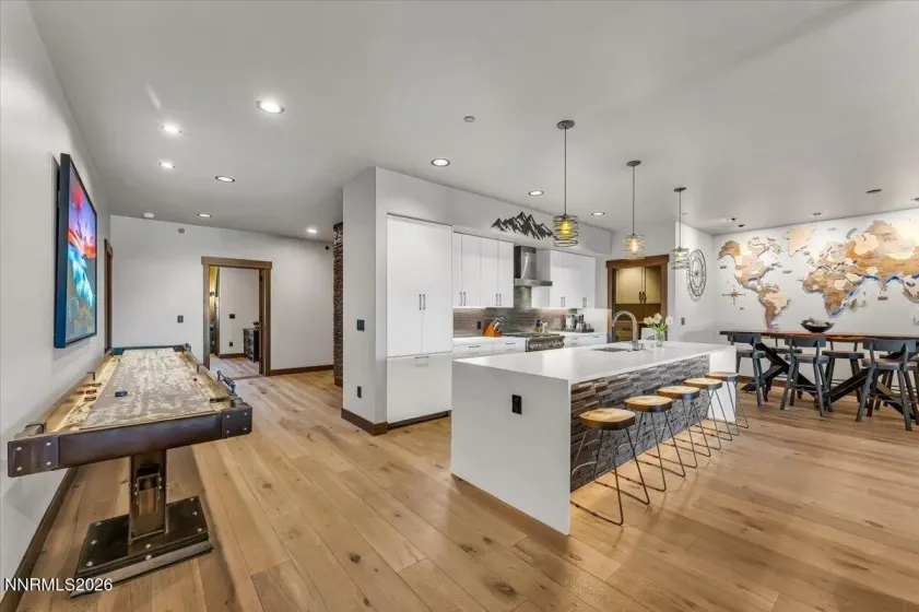 17 Beach Club, Stateline, Nevada 89449, 4 Bedrooms Bedrooms, ,4 BathroomsBathrooms,Residential,Residential,Beach Club,260003988