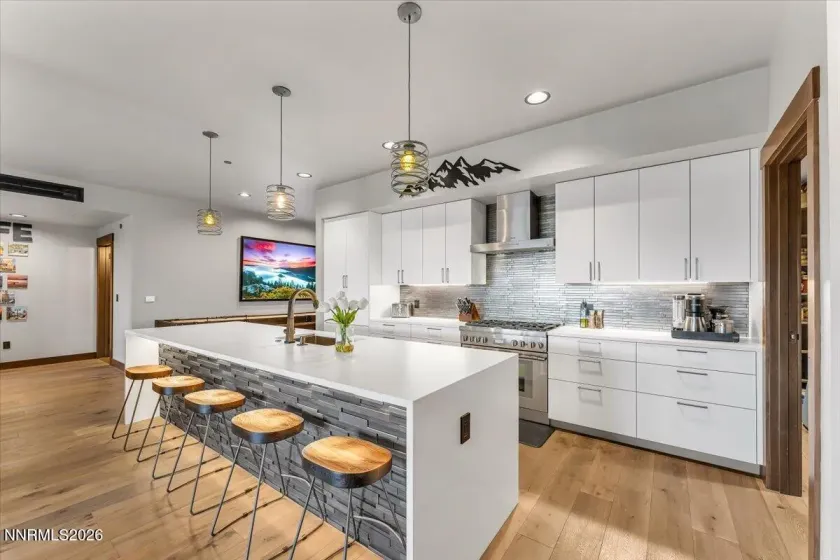 17 Beach Club, Stateline, Nevada 89449, 4 Bedrooms Bedrooms, ,4 BathroomsBathrooms,Residential,Residential,Beach Club,260003988