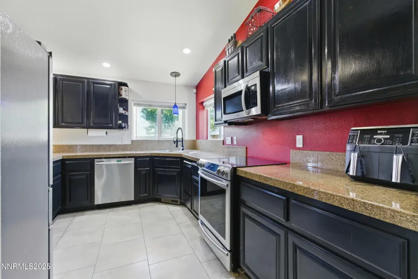 751 Divot, Fernley, Nevada 89408, 3 Bedrooms Bedrooms, ,2 BathroomsBathrooms,Residential,Residential,Divot,250051857