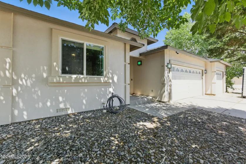 751 Divot, Fernley, Nevada 89408, 3 Bedrooms Bedrooms, ,2 BathroomsBathrooms,Residential,Residential,Divot,250051857