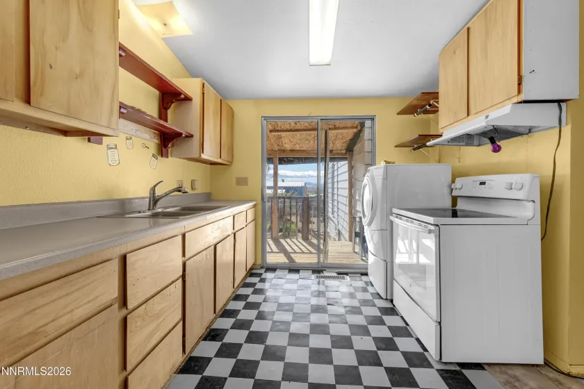 170 Heritage, Sun Valley, Nevada 89433, 6 Bedrooms Bedrooms, ,Residential,Residential,Heritage,260003994