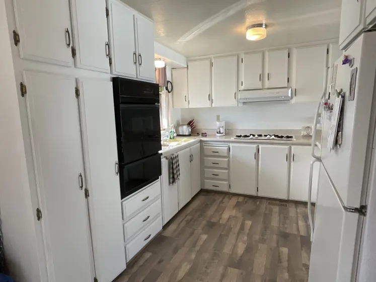 6 Mobile Manor Drive, Reno, Nevada 89506, 2 Bedrooms Bedrooms, 11 Rooms Rooms,2 BathroomsBathrooms,Manufactured,Residential,Mobile Manor,260003995