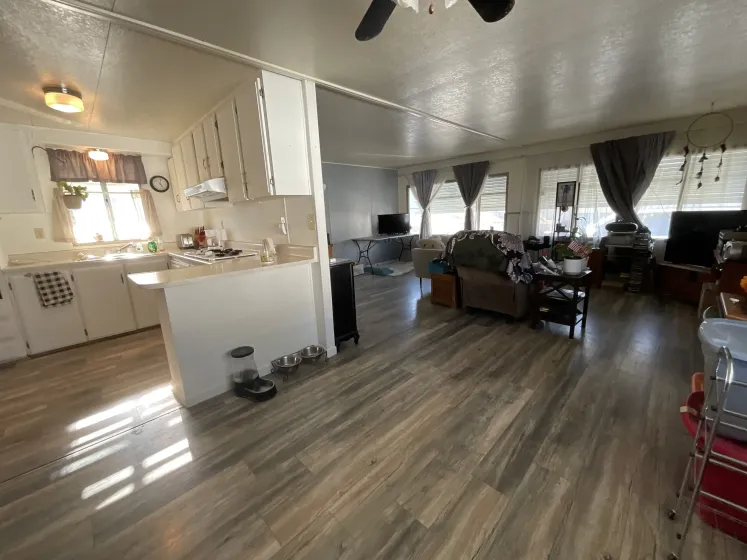 6 Mobile Manor Drive, Reno, Nevada 89506, 2 Bedrooms Bedrooms, 11 Rooms Rooms,2 BathroomsBathrooms,Manufactured,Residential,Mobile Manor,260003995