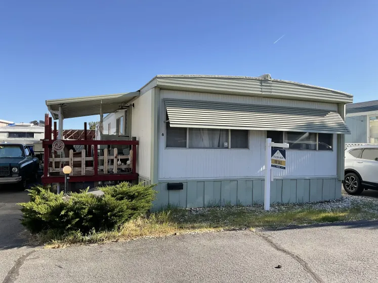 6 Mobile Manor Drive, Reno, Nevada 89506, 2 Bedrooms Bedrooms, 11 Rooms Rooms,2 BathroomsBathrooms,Manufactured,Residential,Mobile Manor,260003995