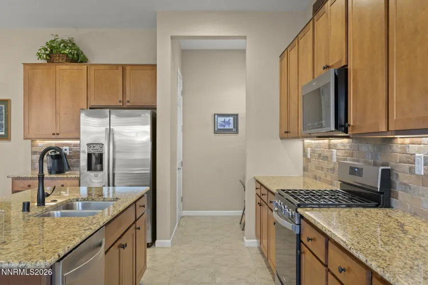 7568 Redcloud, Sparks, Nevada 89436, 2 Bedrooms Bedrooms, ,3 BathroomsBathrooms,Residential,Residential,Redcloud,260003995