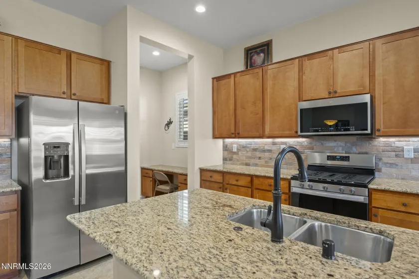 7568 Redcloud, Sparks, Nevada 89436, 2 Bedrooms Bedrooms, ,3 BathroomsBathrooms,Residential,Residential,Redcloud,260003995