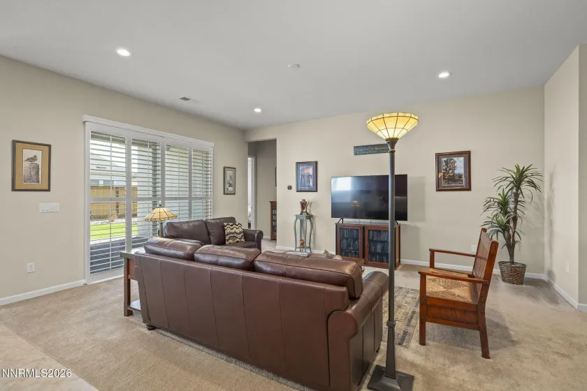 7568 Redcloud, Sparks, Nevada 89436, 2 Bedrooms Bedrooms, ,3 BathroomsBathrooms,Residential,Residential,Redcloud,260003995