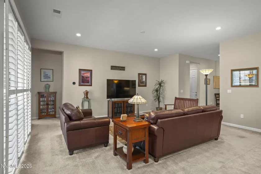 7568 Redcloud, Sparks, Nevada 89436, 2 Bedrooms Bedrooms, ,3 BathroomsBathrooms,Residential,Residential,Redcloud,260003995