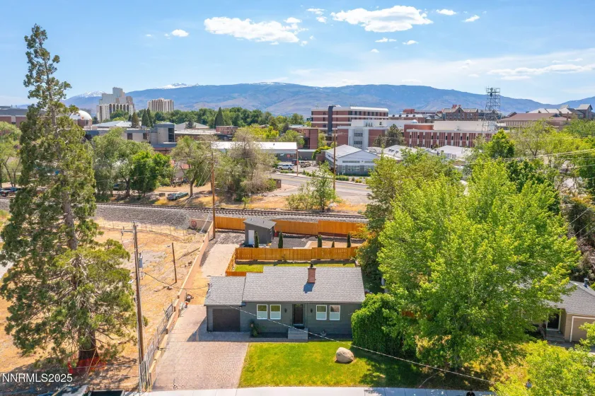 99 Bartlett, Reno, Nevada 89512, 4 Bedrooms Bedrooms, ,3 BathroomsBathrooms,Residential Income,Residential,Bartlett,260003996