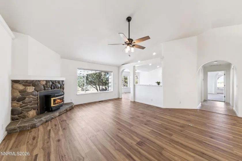 2363 Juniper, Gardnerville, Nevada 89460, 3 Bedrooms Bedrooms, ,2 BathroomsBathrooms,Residential,Residential,Juniper,260003998