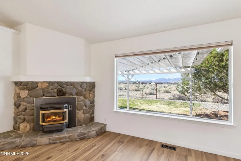 2363 Juniper, Gardnerville, Nevada 89460, 3 Bedrooms Bedrooms, ,2 BathroomsBathrooms,Residential,Residential,Juniper,260003998