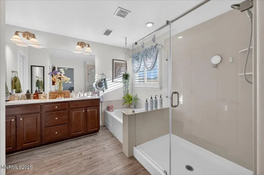 7319 Rutherford, Reno, Nevada 89506, 4 Bedrooms Bedrooms, ,2 BathroomsBathrooms,Residential,Residential,Rutherford,260003999