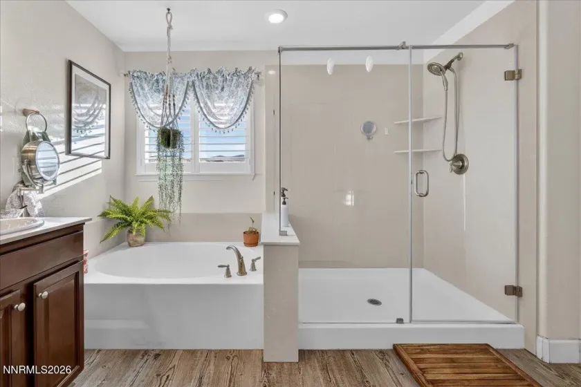 7319 Rutherford, Reno, Nevada 89506, 4 Bedrooms Bedrooms, ,2 BathroomsBathrooms,Residential,Residential,Rutherford,260003999