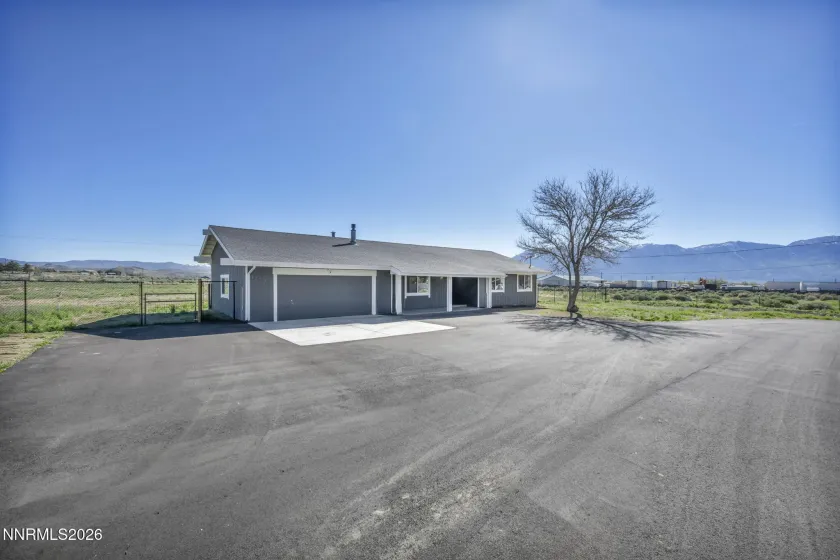 1777 Crockett, Gardnerville, Nevada 89410, 3 Bedrooms Bedrooms, ,2 BathroomsBathrooms,Residential,Residential,Crockett,260004002