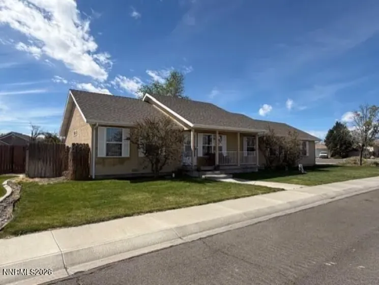 844 Woodhaven, Fallon, Nevada 89406, 3 Bedrooms Bedrooms, ,2 BathroomsBathrooms,Residential,Residential,Woodhaven,260004007