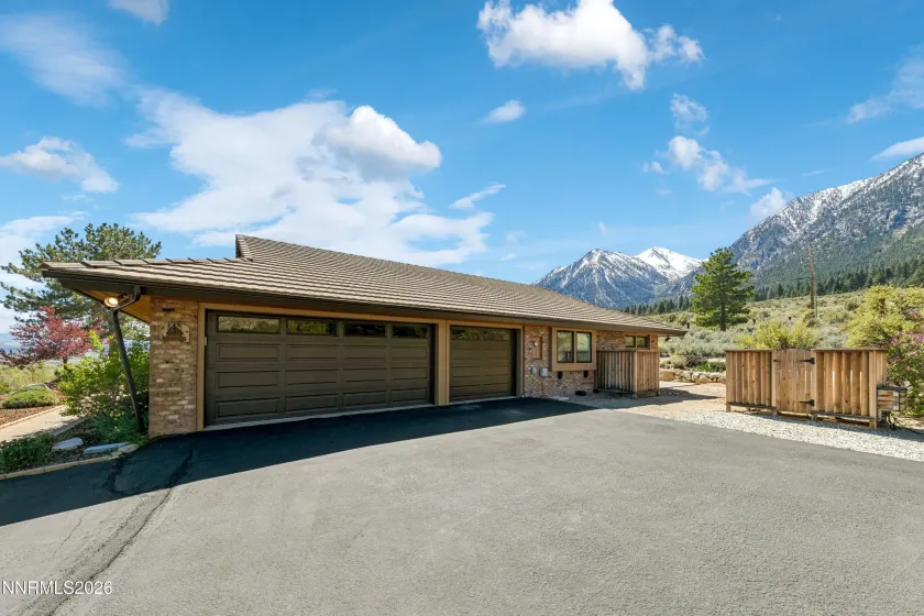 281 Shadow Mountain, Gardnerville, Nevada 89460, 2 Bedrooms Bedrooms, ,3 BathroomsBathrooms,Residential,Residential,Shadow Mountain,260004011