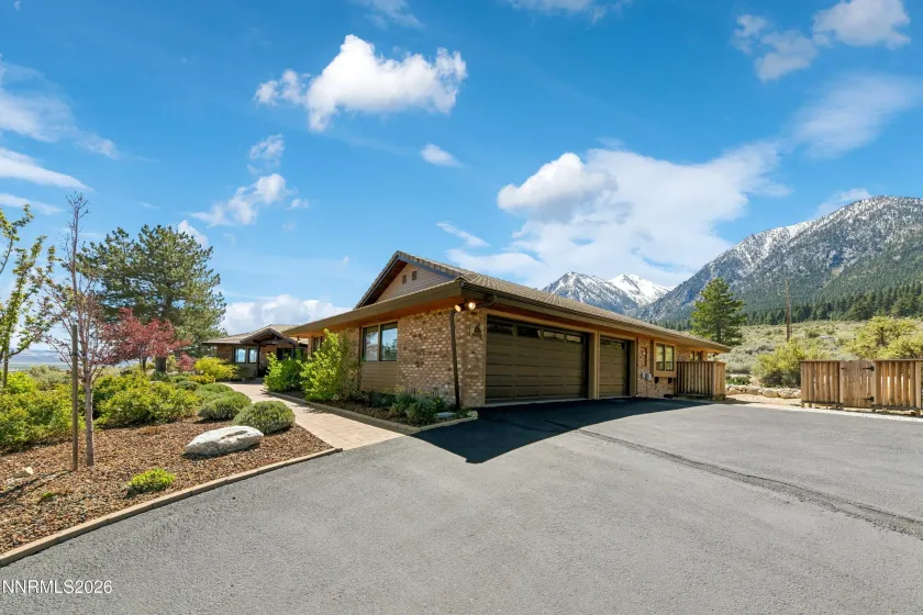 281 Shadow Mountain, Gardnerville, Nevada 89460, 2 Bedrooms Bedrooms, ,3 BathroomsBathrooms,Residential,Residential,Shadow Mountain,260004011