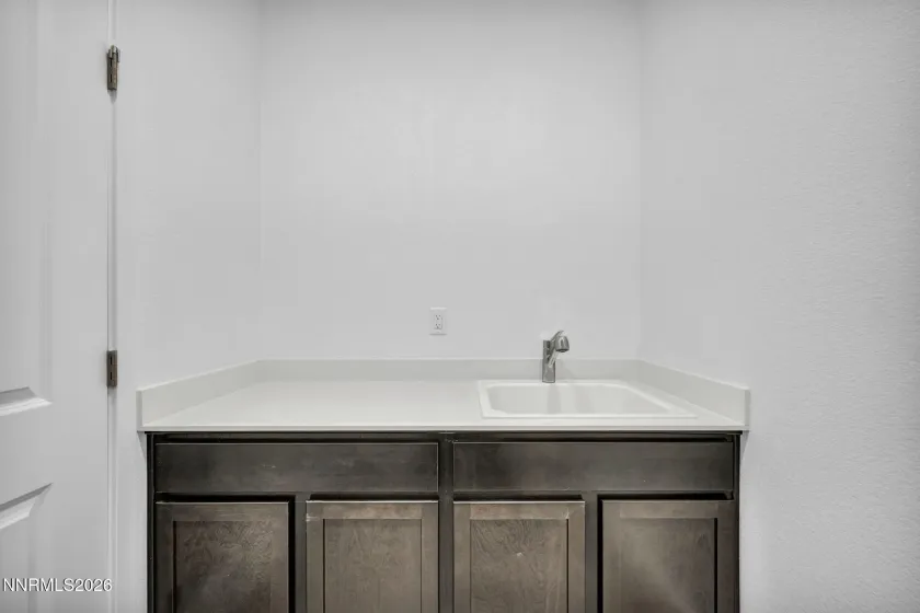 287 Radiant, Carson City, Nevada 89705, 3 Bedrooms Bedrooms, ,4 BathroomsBathrooms,Residential,Residential,Radiant,260004014