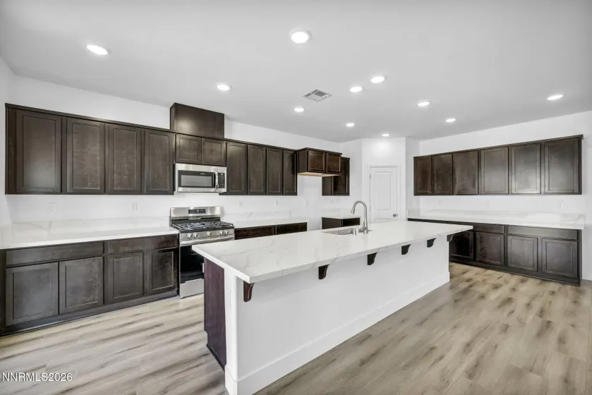 287 Radiant, Carson City, Nevada 89705, 3 Bedrooms Bedrooms, ,4 BathroomsBathrooms,Residential,Residential,Radiant,260004014