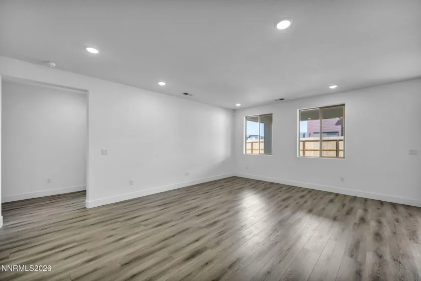 287 Radiant, Carson City, Nevada 89705, 3 Bedrooms Bedrooms, ,4 BathroomsBathrooms,Residential,Residential,Radiant,260004014