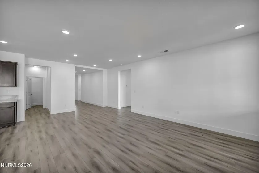 287 Radiant, Carson City, Nevada 89705, 3 Bedrooms Bedrooms, ,4 BathroomsBathrooms,Residential,Residential,Radiant,260004014