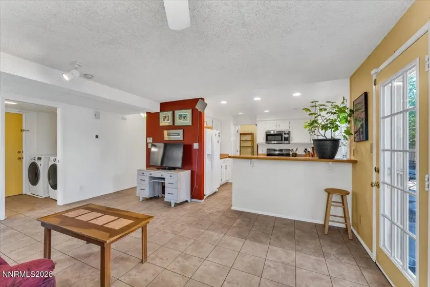 6325 Blue Lakes, Reno, Nevada 89523, 4 Bedrooms Bedrooms, ,3 BathroomsBathrooms,Residential,Residential,Blue Lakes,260004024