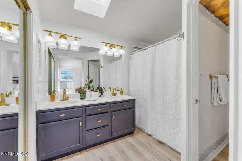 6325 Blue Lakes, Reno, Nevada 89523, 4 Bedrooms Bedrooms, ,3 BathroomsBathrooms,Residential,Residential,Blue Lakes,260004024