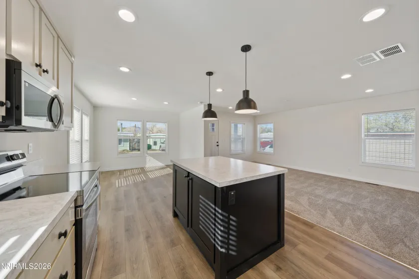 135 Fireman Row, Dayton, Nevada 89403, 3 Bedrooms Bedrooms, ,2 BathroomsBathrooms,Residential,Residential,Fireman Row,260004026