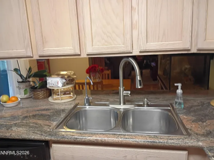 32 Castle, Carson City, Nevada 89706, 3 Bedrooms Bedrooms, ,2 BathroomsBathrooms,Residential,Residential,Castle,260004035