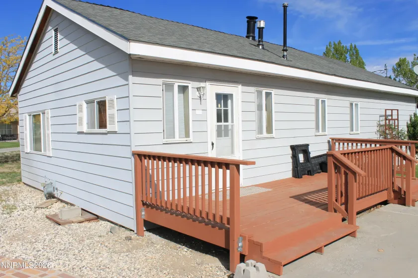 320 Reyes, Yerington, Nevada 89447, 3 Bedrooms Bedrooms, ,2 BathroomsBathrooms,Residential,Residential,Reyes,260004039