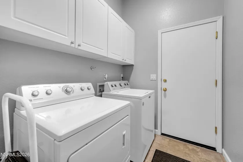 1714 Colavita, Reno, Nevada 89521, 3 Bedrooms Bedrooms, ,2 BathroomsBathrooms,Residential,Residential,Colavita,260004042