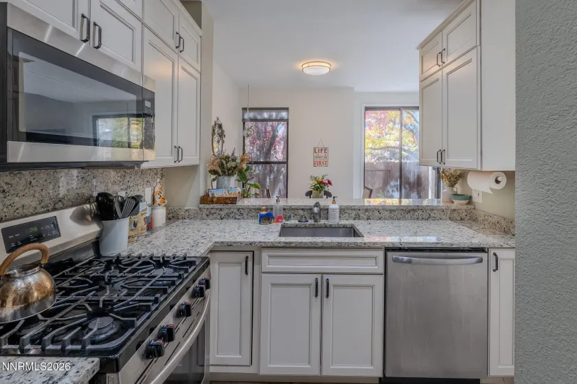 4321 Leeward, Reno, Nevada 89502, 2 Bedrooms Bedrooms, ,3 BathroomsBathrooms,Residential,Residential,Leeward,260004043