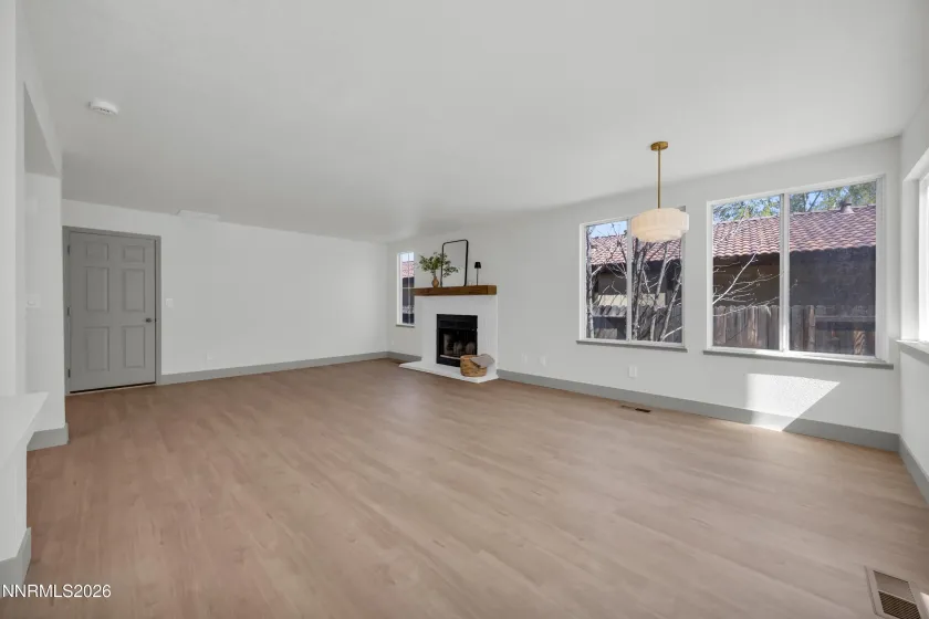 6850 Forsythia, Reno, Nevada 89506, 3 Bedrooms Bedrooms, ,3 BathroomsBathrooms,Residential,Residential,Forsythia,260004044