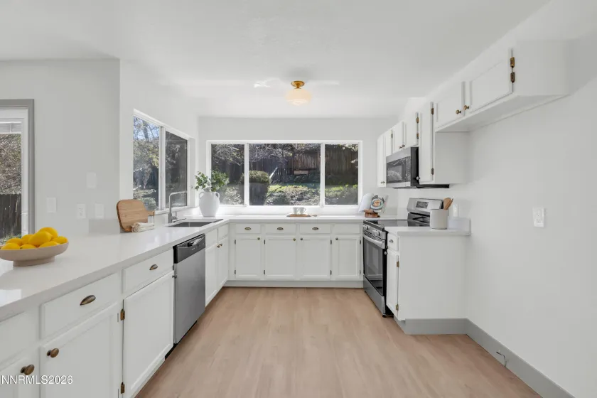 6850 Forsythia, Reno, Nevada 89506, 3 Bedrooms Bedrooms, ,3 BathroomsBathrooms,Residential,Residential,Forsythia,260004044