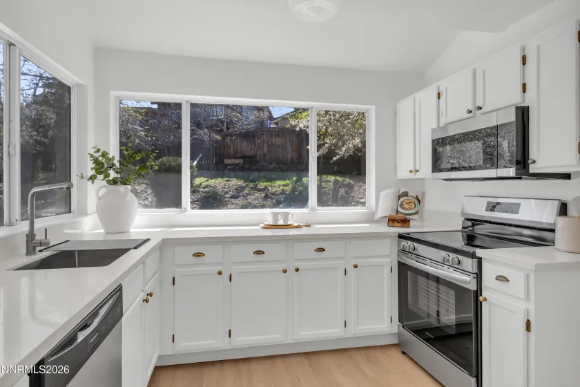 6850 Forsythia, Reno, Nevada 89506, 3 Bedrooms Bedrooms, ,3 BathroomsBathrooms,Residential,Residential,Forsythia,260004044