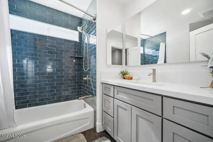 1076 Gadwall, Sparks, Nevada 89441, 3 Bedrooms Bedrooms, ,3 BathroomsBathrooms,Residential,Residential,Gadwall,260004047