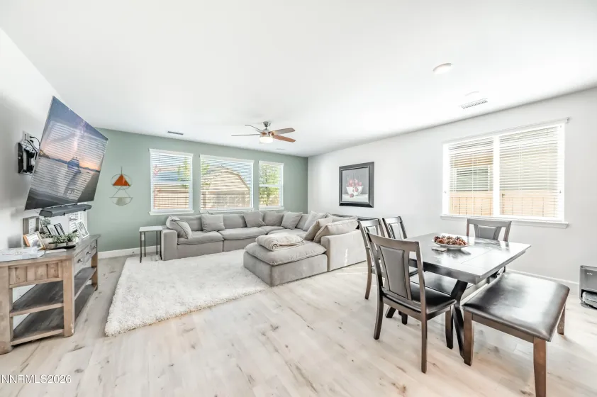 1835 Palacia Pointe, Reno, Nevada 89521, 3 Bedrooms Bedrooms, ,2 BathroomsBathrooms,Residential,Residential,Palacia Pointe,260004046