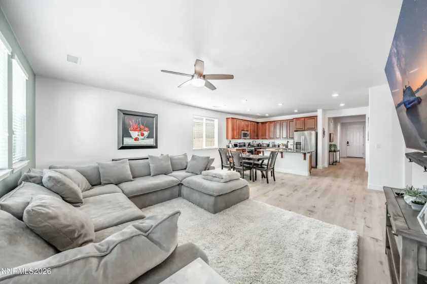 1835 Palacia Pointe, Reno, Nevada 89521, 3 Bedrooms Bedrooms, ,2 BathroomsBathrooms,Residential,Residential,Palacia Pointe,260004046