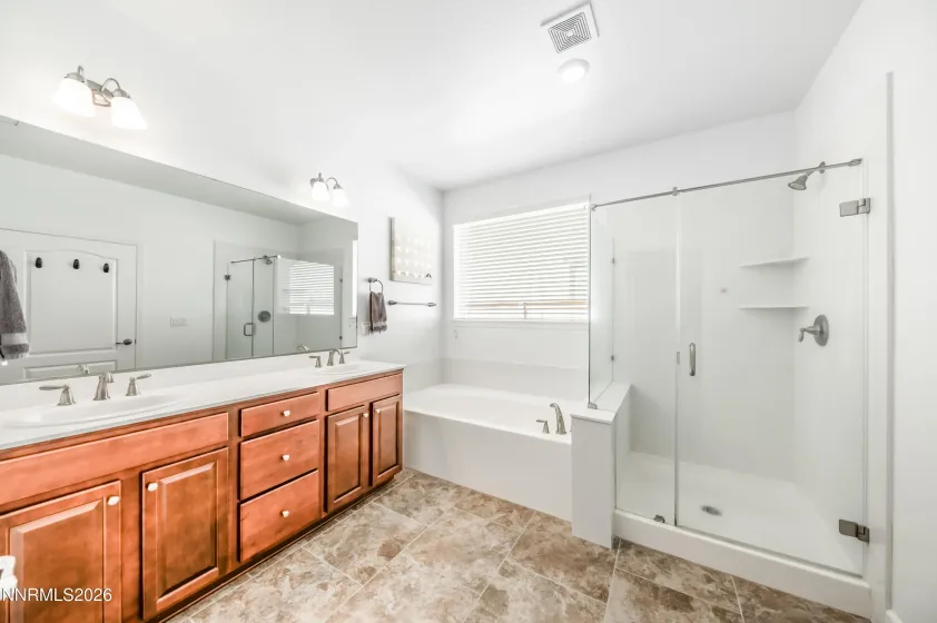 1835 Palacia Pointe, Reno, Nevada 89521, 3 Bedrooms Bedrooms, ,2 BathroomsBathrooms,Residential,Residential,Palacia Pointe,260004046