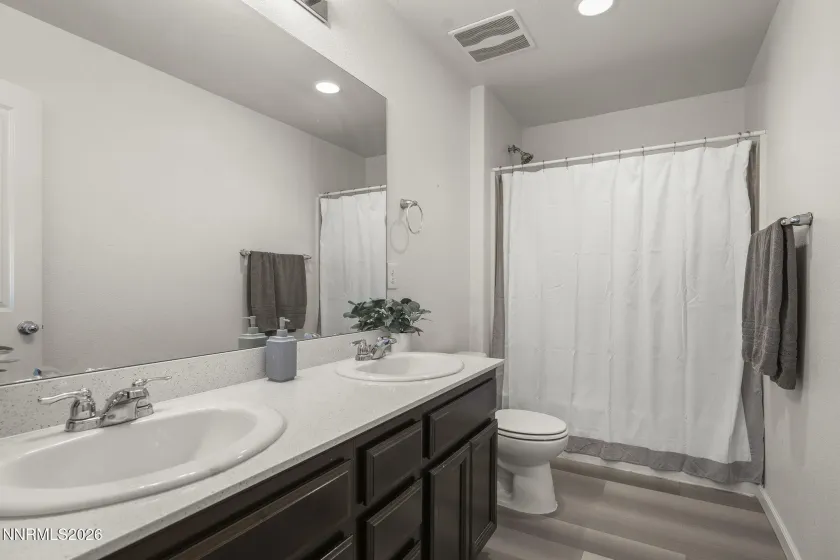 14309 Durham, Reno, Nevada 89506, 4 Bedrooms Bedrooms, ,3 BathroomsBathrooms,Residential,Residential,Durham,260004048