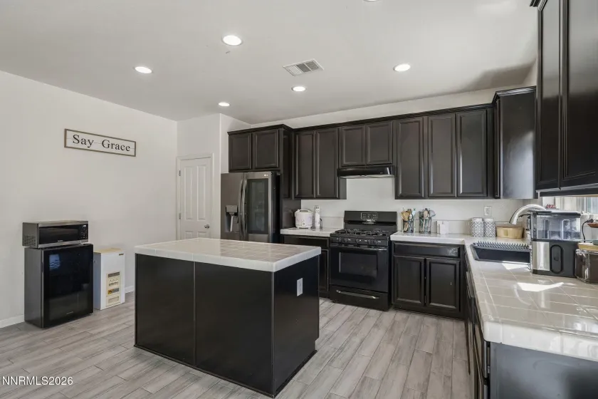 14309 Durham, Reno, Nevada 89506, 4 Bedrooms Bedrooms, ,3 BathroomsBathrooms,Residential,Residential,Durham,260004048