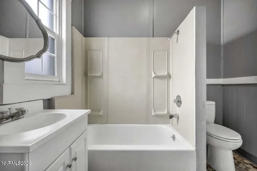 918 2nd, Reno, Nevada 89503, 3 Bedrooms Bedrooms, ,2 BathroomsBathrooms,Residential,Residential,2nd,260004050