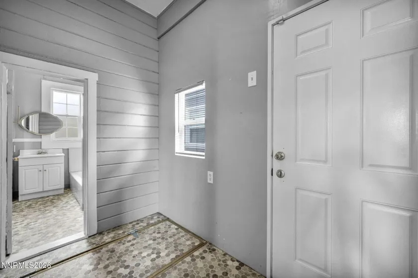 918 2nd, Reno, Nevada 89503, 3 Bedrooms Bedrooms, ,2 BathroomsBathrooms,Residential,Residential,2nd,260004050