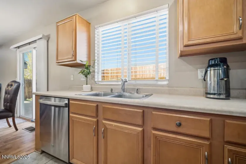 8740 Winding Creek, Reno, Nevada 89506, 3 Bedrooms Bedrooms, ,3 BathroomsBathrooms,Residential,Residential,Winding Creek,260004053