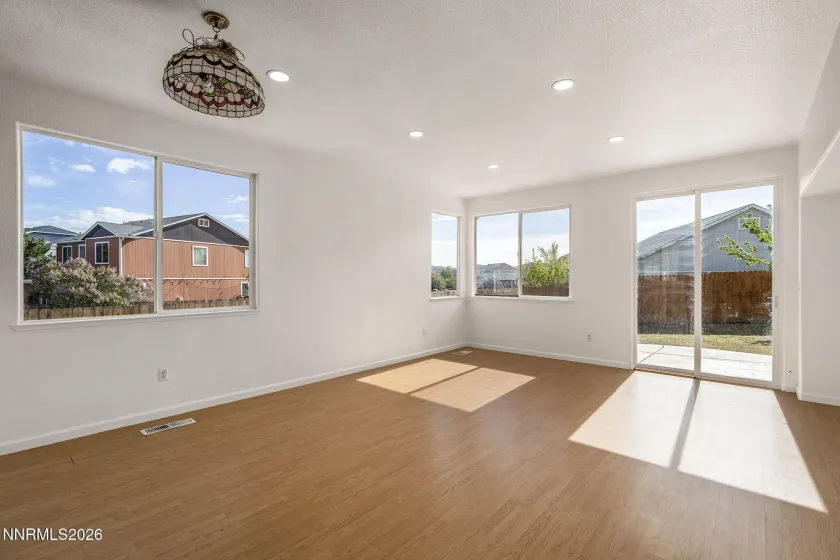 9690 Thornridge, Reno, Nevada 89506, 3 Bedrooms Bedrooms, ,2 BathroomsBathrooms,Residential,Residential,Thornridge,260004055