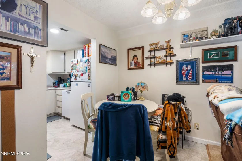 111 Vista Rafael, Reno, Nevada 89503, 2 Bedrooms Bedrooms, ,1 BathroomBathrooms,Residential,Residential,Vista Rafael,260004057