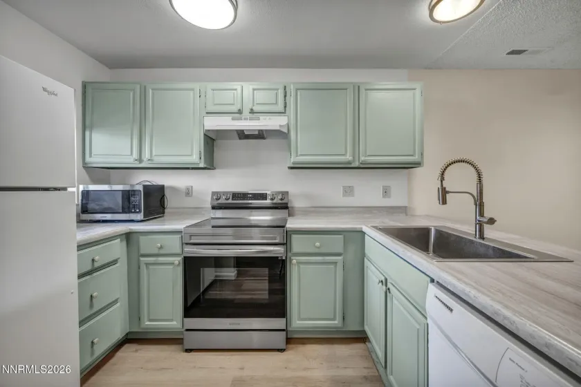 2970 Tierra Verde W, Reno, Nevada 89512, 2 Bedrooms Bedrooms, ,1 BathroomBathrooms,Residential,Residential,Tierra Verde W,260004058