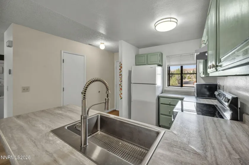 2970 Tierra Verde W, Reno, Nevada 89512, 2 Bedrooms Bedrooms, ,1 BathroomBathrooms,Residential,Residential,Tierra Verde W,260004058