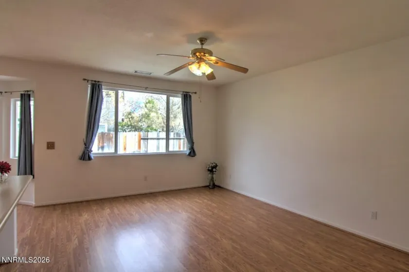 5154 Lorenzo, Sparks, Nevada 89436, 4 Bedrooms Bedrooms, ,2 BathroomsBathrooms,Residential,Residential,Lorenzo,260004059