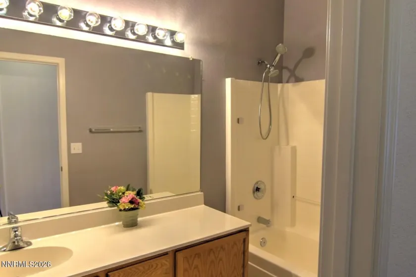 5154 Lorenzo, Sparks, Nevada 89436, 4 Bedrooms Bedrooms, ,2 BathroomsBathrooms,Residential,Residential,Lorenzo,260004059